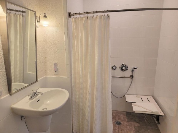 El Pueblo Inn image 64